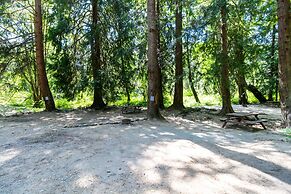 Riverbend Cottages & RV Resort