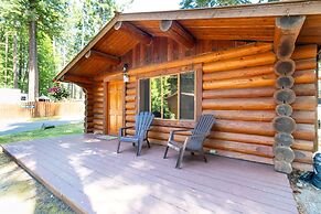 Riverbend Cottages & RV Resort