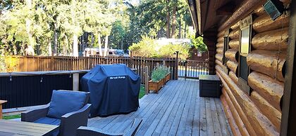 Riverbend Cottages & RV Resort