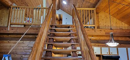 Riverbend Cottages & RV Resort