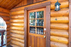 Riverbend Cottages & RV Resort