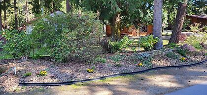 Riverbend Cottages & RV Resort