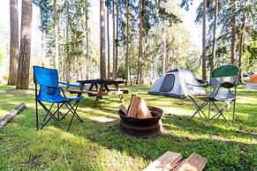 Riverbend Cottages & RV Resort