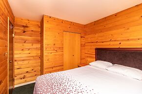 Riverbend Cottages & RV Resort