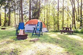 Riverbend Cottages & RV Resort