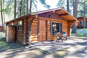 Riverbend Cottages & RV Resort