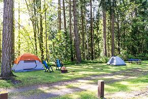 Riverbend Cottages & RV Resort