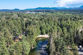 Riverbend Cottages & RV Resort