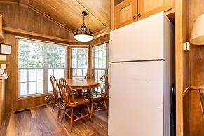 Riverbend Cottages & RV Resort