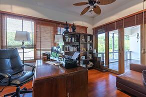 Large 6 Bed Luxury Villa on the Golf Course (PHJ)