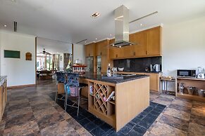 Large 6 Bed Luxury Villa on the Golf Course (PHJ)