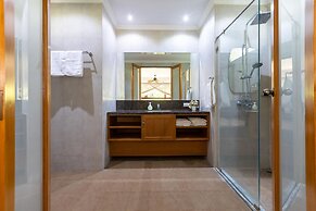 Large 6 Bed Luxury Villa on the Golf Course (PHJ)