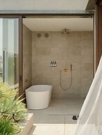 TRUNK HOTEL YOYOGI PARK