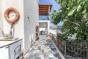 Sea View Cozy House With BBQ and Garden in Bodrum