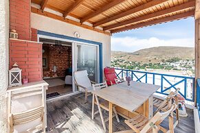 Sea View Cozy House With BBQ and Garden in Bodrum