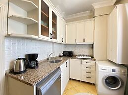 Chic Spacious Flat Near Istiklal Avenue in Beyoglu