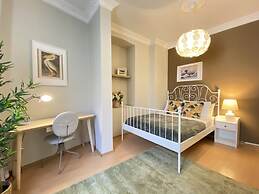 Chic Spacious Flat Near Istiklal Avenue in Beyoglu