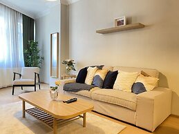 Chic Spacious Flat Near Istiklal Avenue in Beyoglu