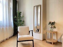 Chic Spacious Flat Near Istiklal Avenue in Beyoglu