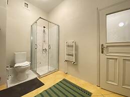 Chic Spacious Flat Near Istiklal Avenue in Beyoglu