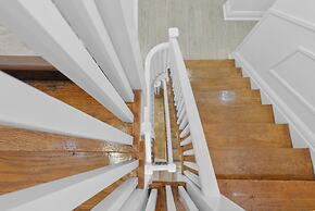 Cozy Comfortable and Quiet Suites FT