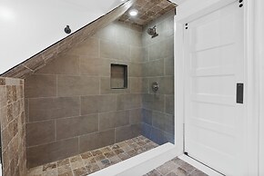 Cozy Comfortable and Quiet Suites FT