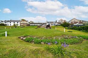 Bellrock View - Traditional Coastal Retreat