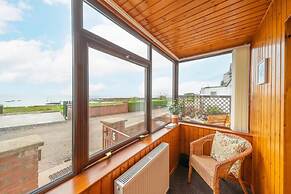 Bellrock View - Traditional Coastal Retreat