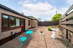 Bellrock View - Traditional Coastal Retreat