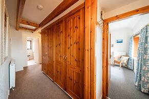 Bellrock View - Traditional Coastal Retreat