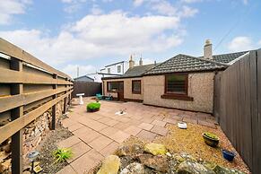 Bellrock View - Traditional Coastal Retreat