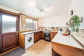 Bellrock View - Traditional Coastal Retreat