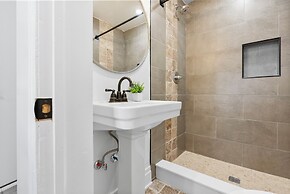 Cozy Comfortable and Quiet Suites