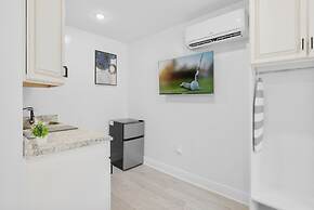 Cozy Comfortable and Quiet Suites