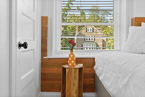 Cozy Comfortable and Quiet Suites