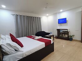 Hotel Crystel Residency