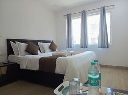 Hotel Crystel Residency