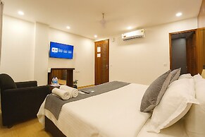 Hotel Crystel Residency