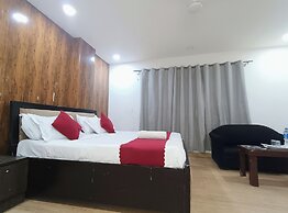Hotel Crystel Residency
