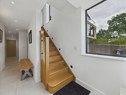 Oakwood House