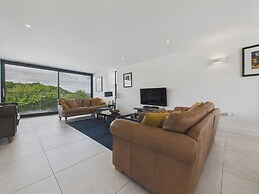 Oakwood House