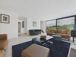 Oakwood House