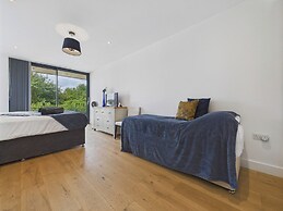 Oakwood House
