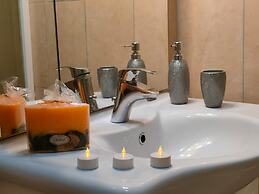 A6 Beachfront apt With big Terrace and sea View