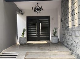 4 Bedroom Private Villa, Pool, Kyrenia Town