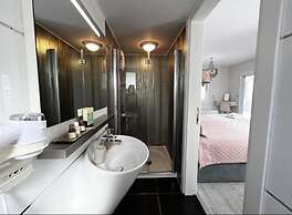 4 Bedroom Private Villa, Pool, Kyrenia Town