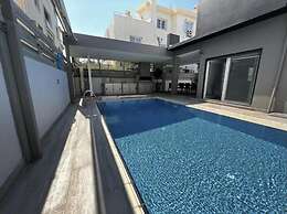 4 Bedroom Private Villa, Pool, Kyrenia Town