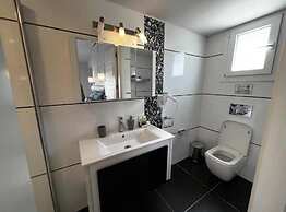 4 Bedroom Private Villa, Pool, Kyrenia Town