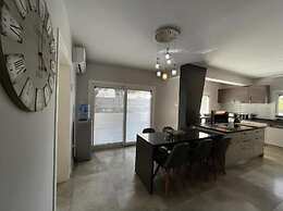 4 Bedroom Private Villa, Pool, Kyrenia Town