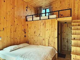 XOM Organic Farm Stay